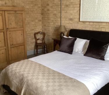 Westleton House | Basils Bolthole