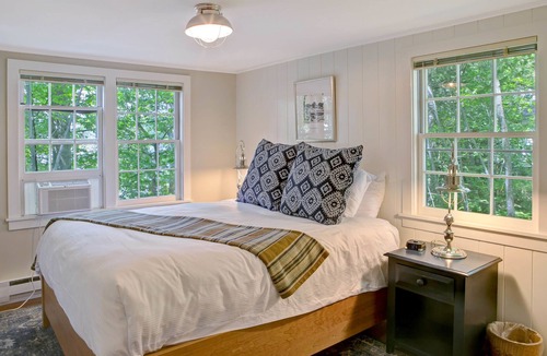 Vergennes Hotel | Basin Harbor