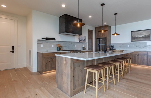 Driggs Condo | Basin Three Peaks | 8BR Luxury Group Escape