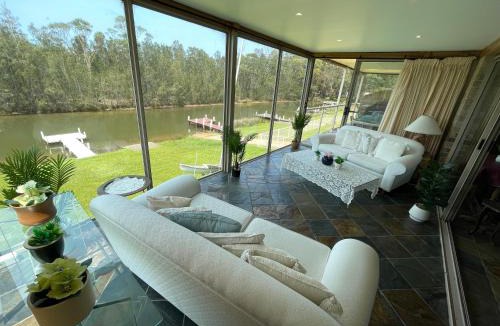 St. Georges Basin House | BasinWaterStays Waterfront Jetty - Brm2 Private Bedroom - Shared Bathroom - Shared Facilities - see Profile & Photos