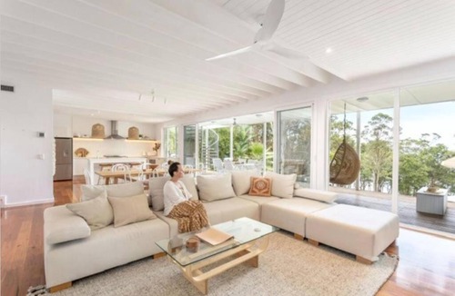 Green Point House | Bask at Green Point - Between the ocean & the lake