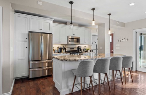 Mission Hills Apartment | Bask in San Diego Glory: Bay Views, Blissful Breezes, & Sunsets Bathed in Warmth