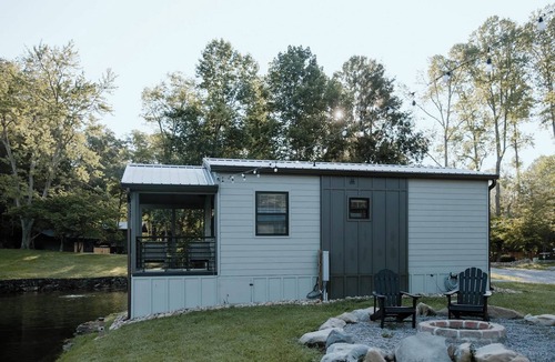 Pittman Center House | Bass Cabin by Creekside Hideaway