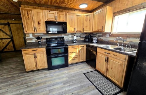 Quitman House | BASShole on Lake Fork * HOT TUB