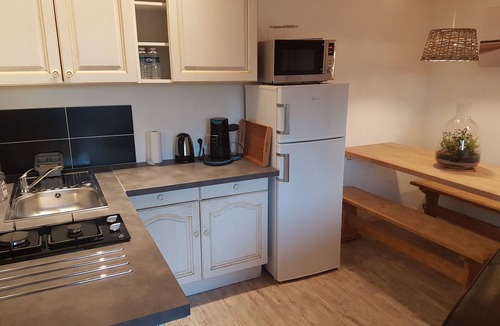 Biganos Apartment | Bassin d'Arcachon "La Douiria" quiet accommodation.