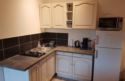 Biganos Apartment | Bassin d'Arcachon "La Douiria" quiet accommodation.