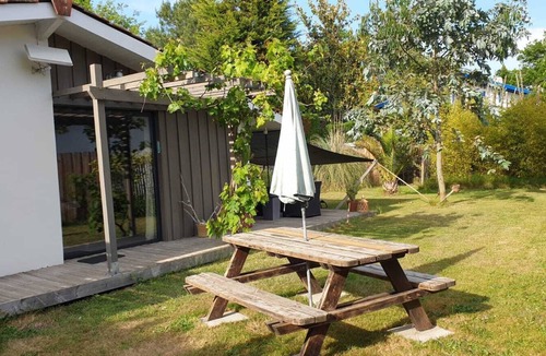 Biganos Apartment | Bassin d'Arcachon "La Douiria" quiet accommodation.