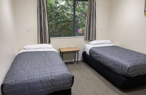 Levin Hotel | Bassingers Motor Lodge