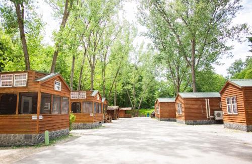 Platte City Hotel | Basswood Resort