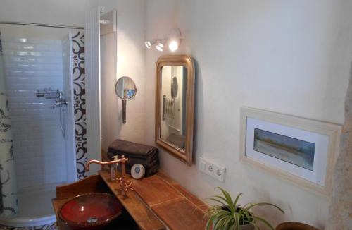 Noailles Bed & Breakfast | Bastida de Beata