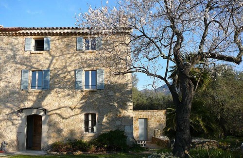 Le Rouret House | Bastide de la Rousoulina