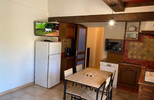 Sillans-la Cascade Apartment | Bastide de Ruety