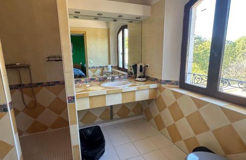 Pertuis House | BASTIDE DU DEFENDS