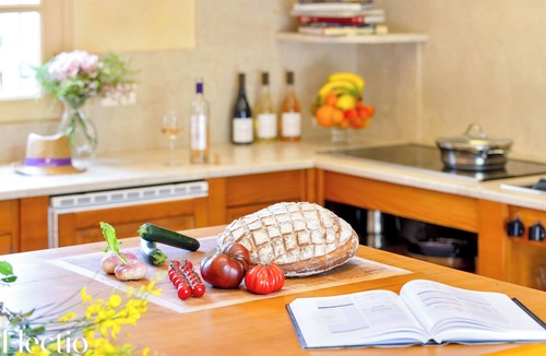 Le Puy-Sainte-Reparade House | Bastide | Domaine Tour Campanets