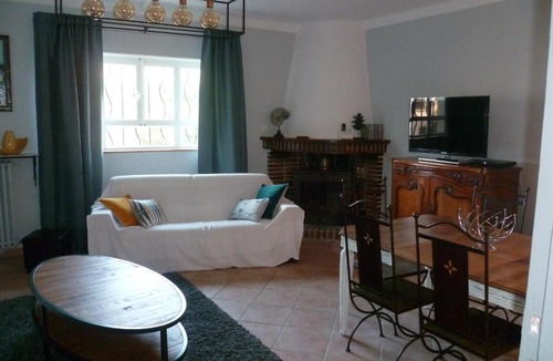 Eyguieres Apartment | bastide St Joseph