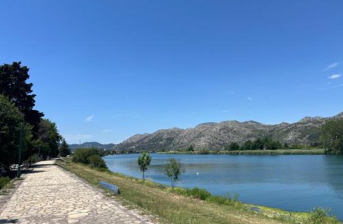 Opuzen Apartment | Bata Apartment - 1st row to the Neretva River