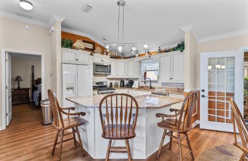 Glenbrook House | Batally - Cottage Home In The Village Of Polo Ridge- Villagepeople