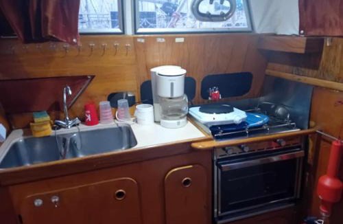 Le Ru Boat Rental | Bateau au port de Perros-Guirec