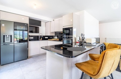 Aix-les-Bains Apartment | BATEAU DOLCE - AIX LES BAINS