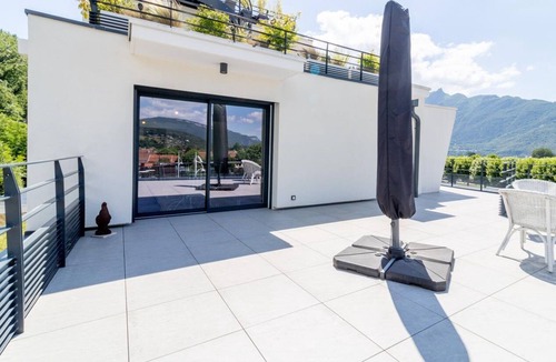 Aix-les-Bains Apartment | BATEAU DOLCE - AIX LES BAINS