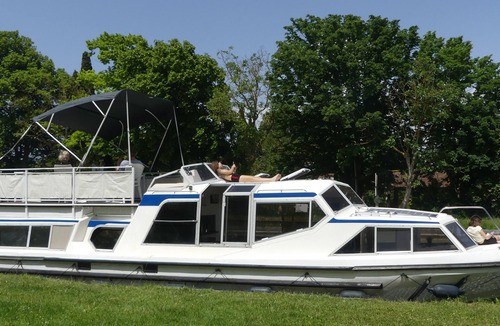 Carcassonne House | Bateau Logement
