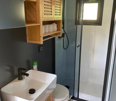 Montreuil-Juigne Boat Rental | Bateau logement tout confort, vue magique!