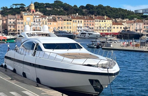 Pointe Croisette Boat Rental | Bateau Mangusta 92