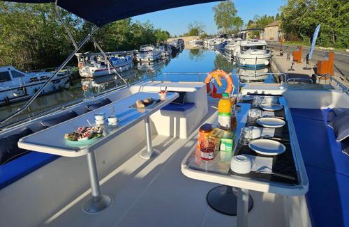 Capestang Boat Rental | BATEAU NAVYLIS Croisière
