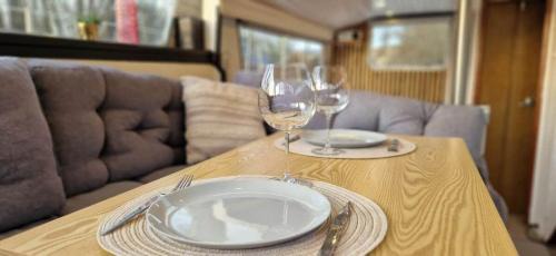 Mery-sur-Marne Boat Rental | Bateau Nuit sur la Marne