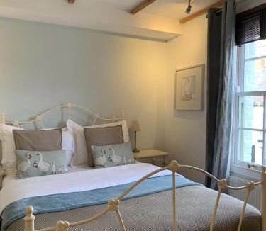Chard Bed & Breakfast | Bath House Hotel