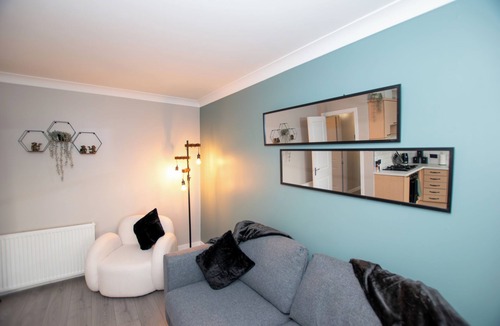 Bathgate Apartment | Bathgate Penthouse near Edinburgh
