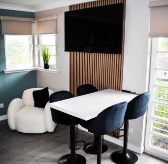 Bathgate Apartment | Bathgate Penthouse near Edinburgh