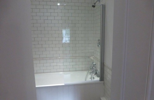 North Cerney Hotel | Bathurst Arms