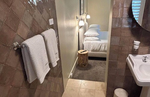 Kelso Bed & Breakfast | Bathurst River House B & B Room 2