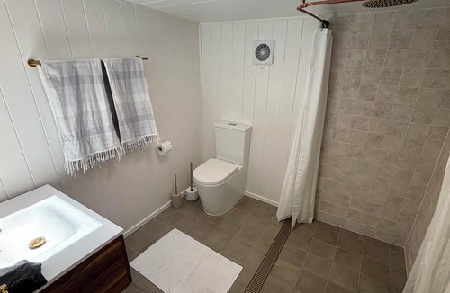 Kelso Bed & Breakfast | Bathurst River House B & B Room 3 Upstairs