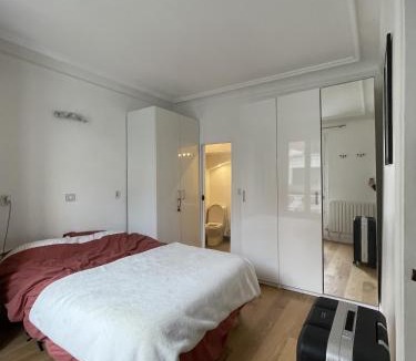 Epinettes Apartment | Batignolles-Montmartre/Mathieu