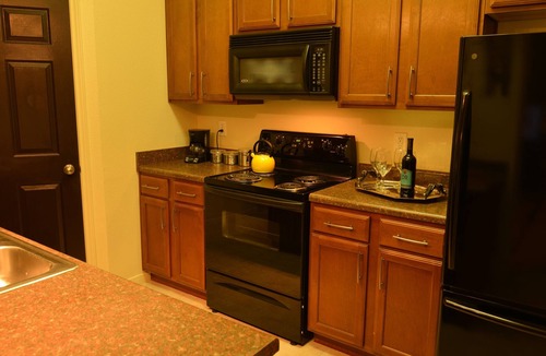 Mid City South Condo | Baton Rouge Condo With Resort Atmosphere With Custom Decor, Sleeps 2