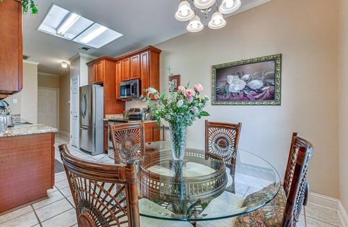 Broadmoor House | Baton Rouge Retreat w/Patio, Grill & Fire Pit!