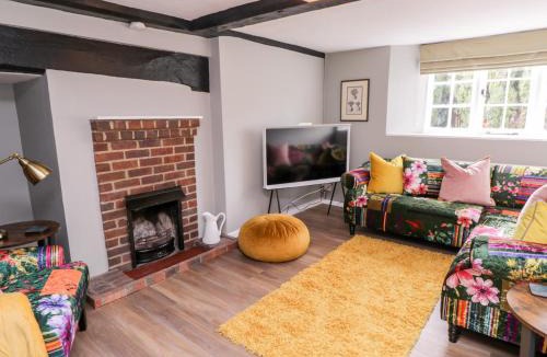 Maidstone House | Battel Hall Cottage
