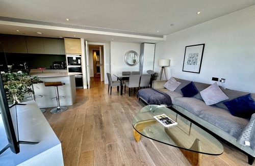 Vauxhall Condo | Battersea Power Station | River View | 2BR 2BA