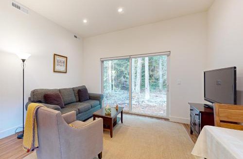 Rollingbay House | Battle Point Paradise