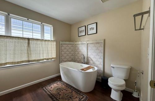 Monroe House | Battlefield Getaway