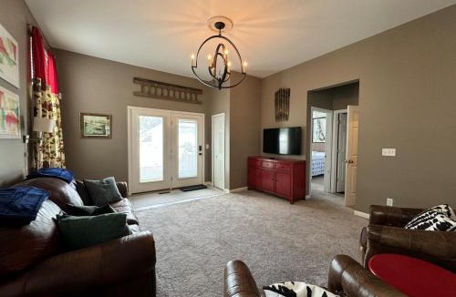Monroe House | Battlefield Getaway