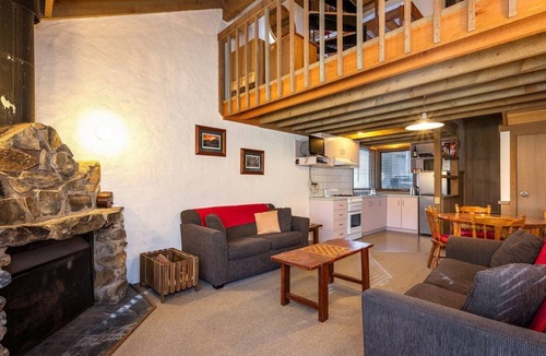 Dinner Plain Ski Chalet | Battys - Dinner Plain