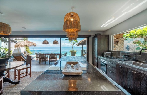 Jungut Batu Hotel | Batu Karang Lembongan Resort & Spa