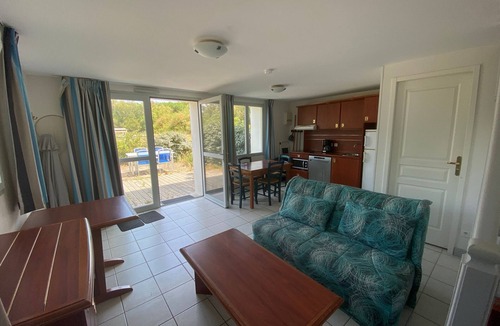 Batz-sur-Mer Apartment | Batz-sur-Mer: Duplex Apt 2 Bedrooms, 6 Guests, Parking