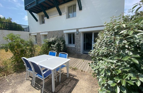 Batz-sur-Mer Apartment | Batz-sur-Mer: Duplex Apt 2 Bedrooms, 6 Guests, Parking