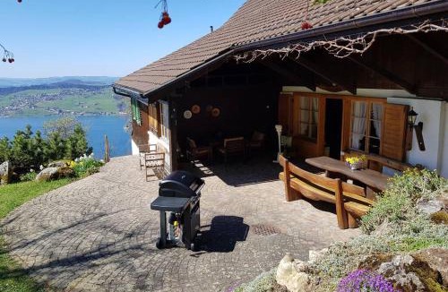Greppen Apartment | Bauernhaus mit Charme, Traumaussicht und Sauna