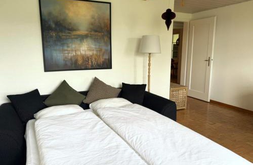 Bolligen Apartment | Bauernhaus mit Traumblick über Bern