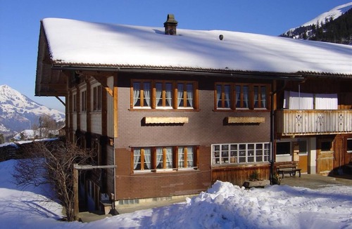 Achsete Apartment | Bauernhaus Uf dr Flue by Interhome